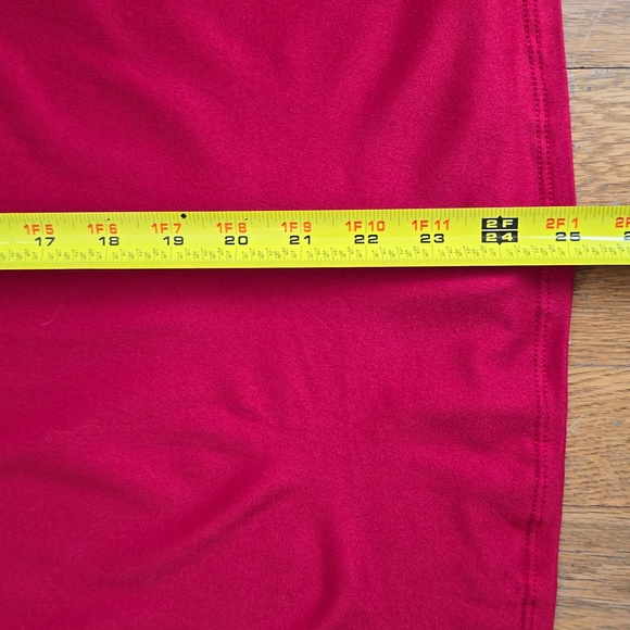 MAGICAL SEASON WOMEN'S RED " MOST LIKELY TO KISS SANTA" SHORT SLEEVE TEE SMALL - Picture 13 of 14